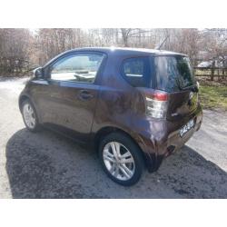 Toyota IQ 1.3 Dual VVT-I 3