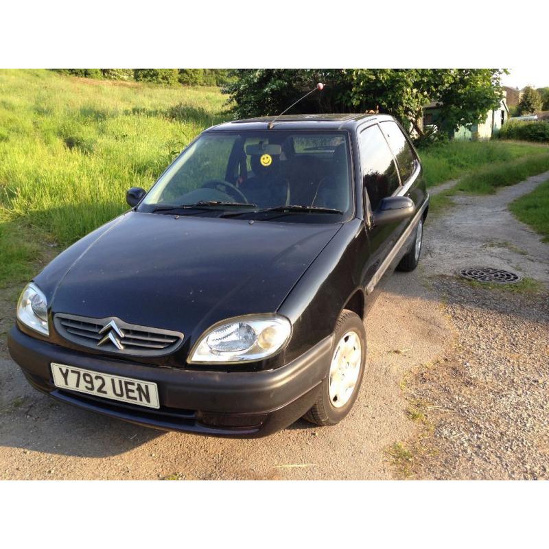 ciroen saxo 1.1 low milage car good condtion long mot