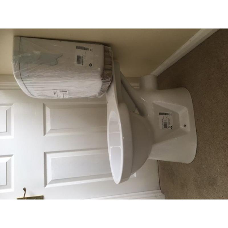 Ceramic Toilet pan and close couple cistern White Brand New / Unused