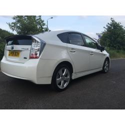 TOYOTA PRIUS T SPIRIT WITH 48K MILLAGE