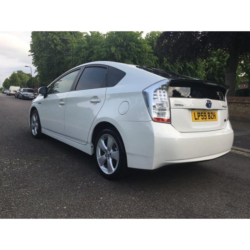 TOYOTA PRIUS T SPIRIT WITH 48K MILLAGE