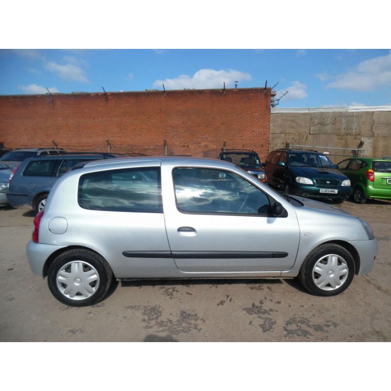 RENAULT CLIO CAMPUS 1.1 PETROL 3 DOOR HATCHBACK