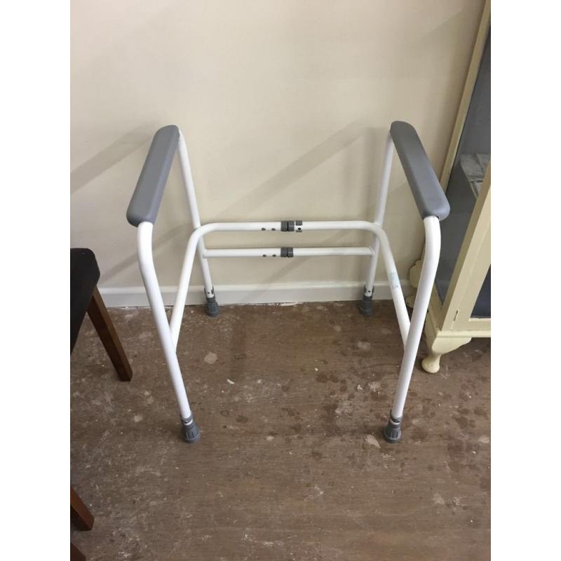 Metal folding walker in excellent condition