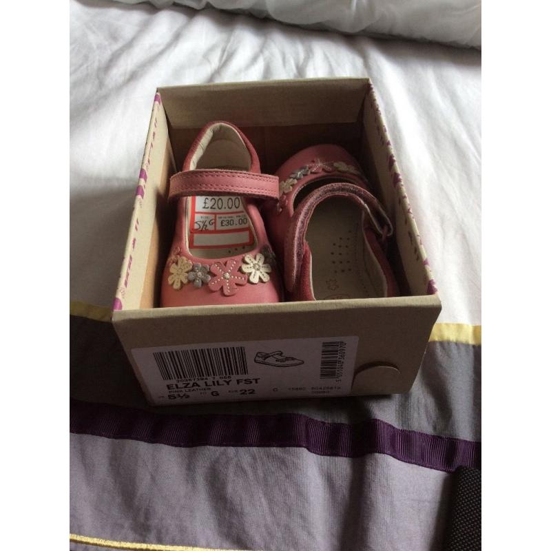 Clarke size 5.5 g shoes brand new in box baby girls