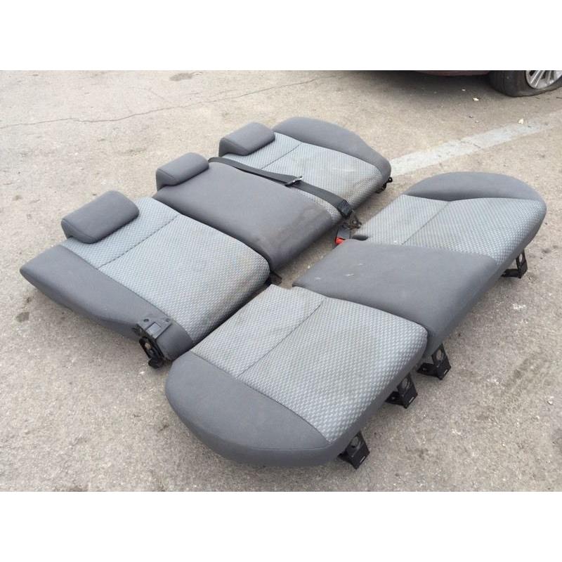 FORD FOCUS REAR SEATS 2007