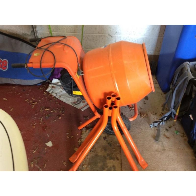 Bell 150 240v Cement Mixer