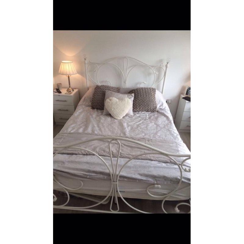 Double bed with mattress