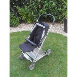 Urbo Pushchair/travel system Mamas & Papas very good condition with car seat, adapters & rain cover
