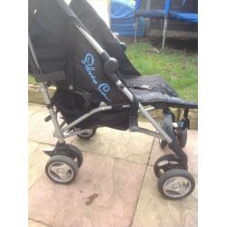 SIVER CROSS BUGGY WITH FOOTMUFF