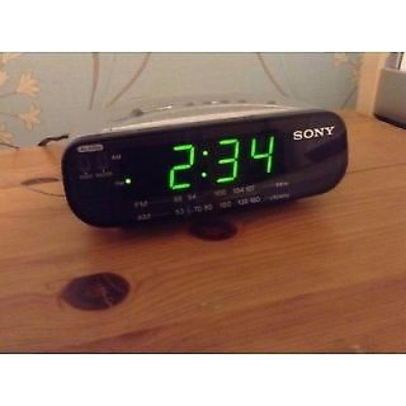 Sony Dream Machine FM/AM Clock Radio ICF-C212