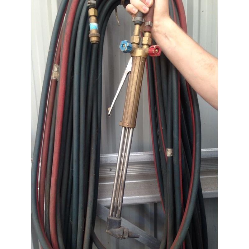 Welding torch with very long hose