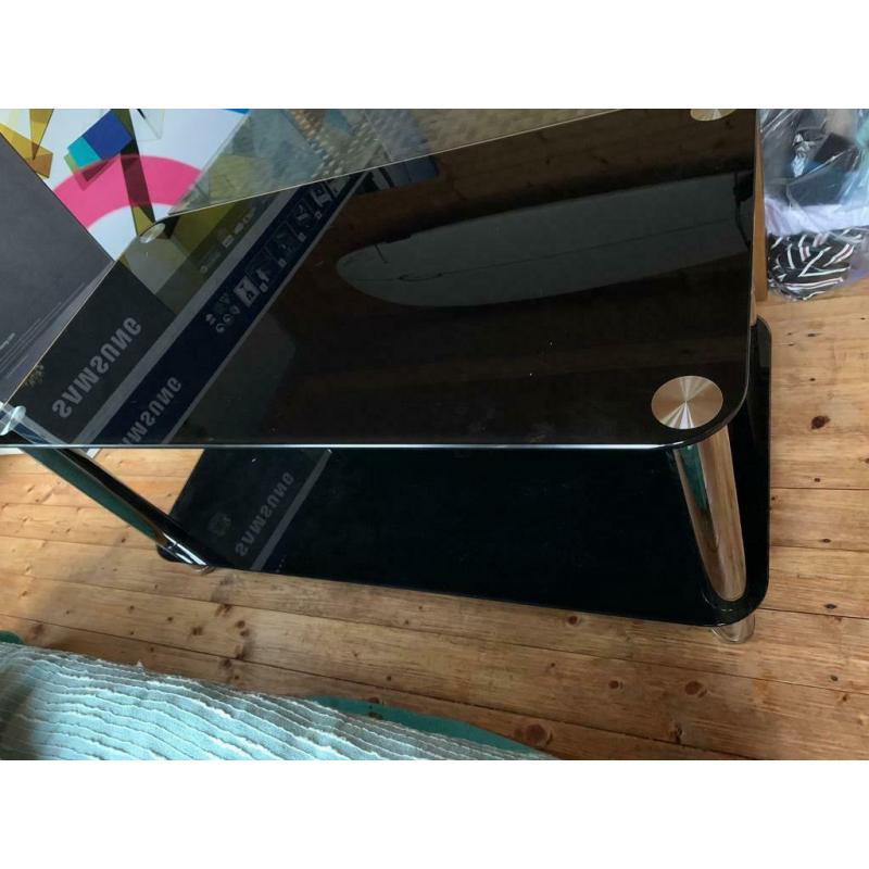 Tv glass table black 40cm x 98cmx 47cm. Used