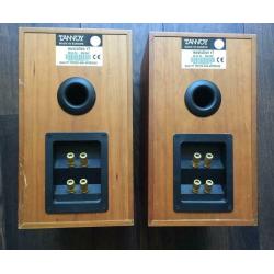 Tannoy revolution r1 speakers plus cables