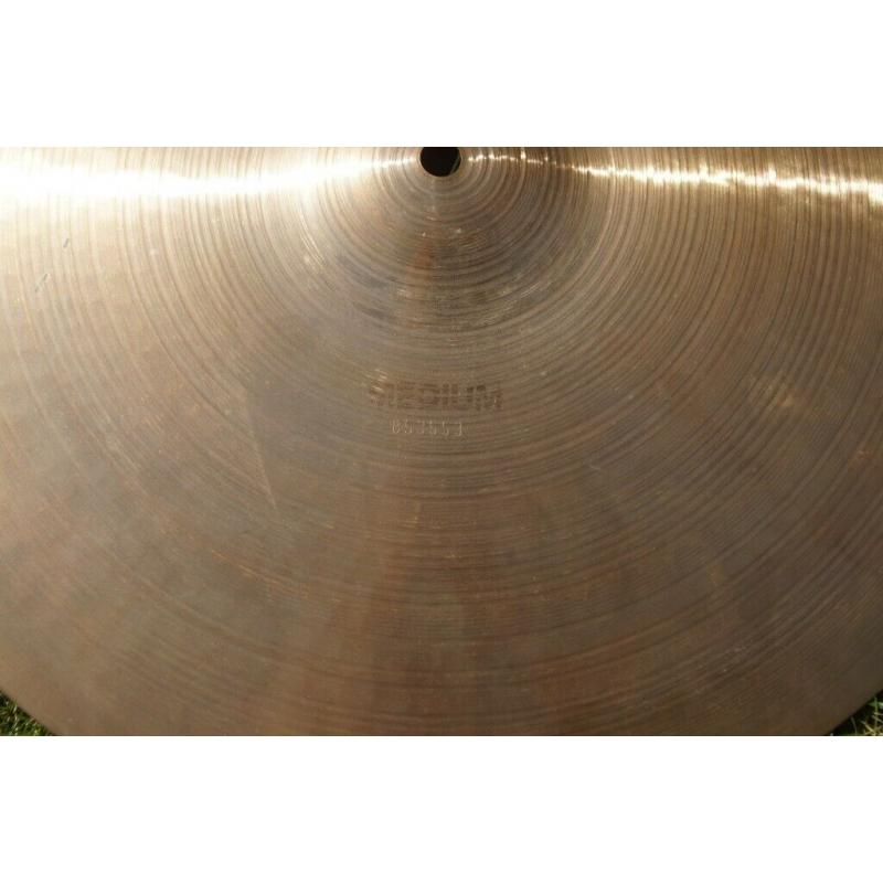 Paiste 2002 16 inch medium cymbal - '78 - Black logo - 1132g - Vintage