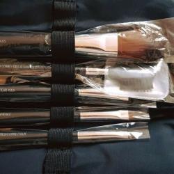 New Body shop Makeup Brushes