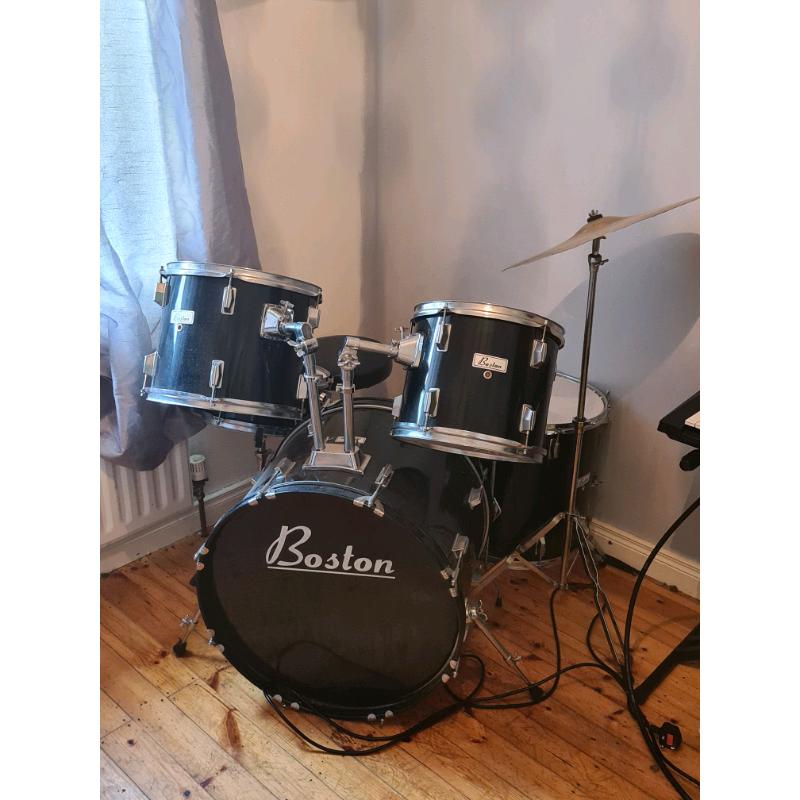 Boston professional drum set