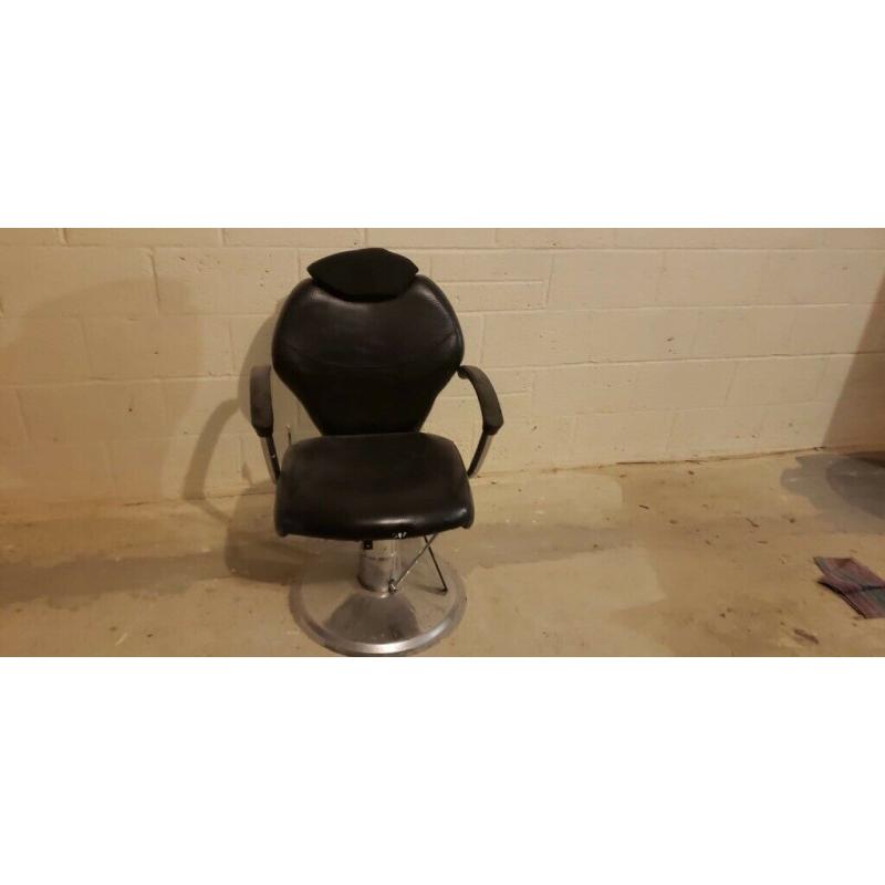 Barber chair (delivered free)